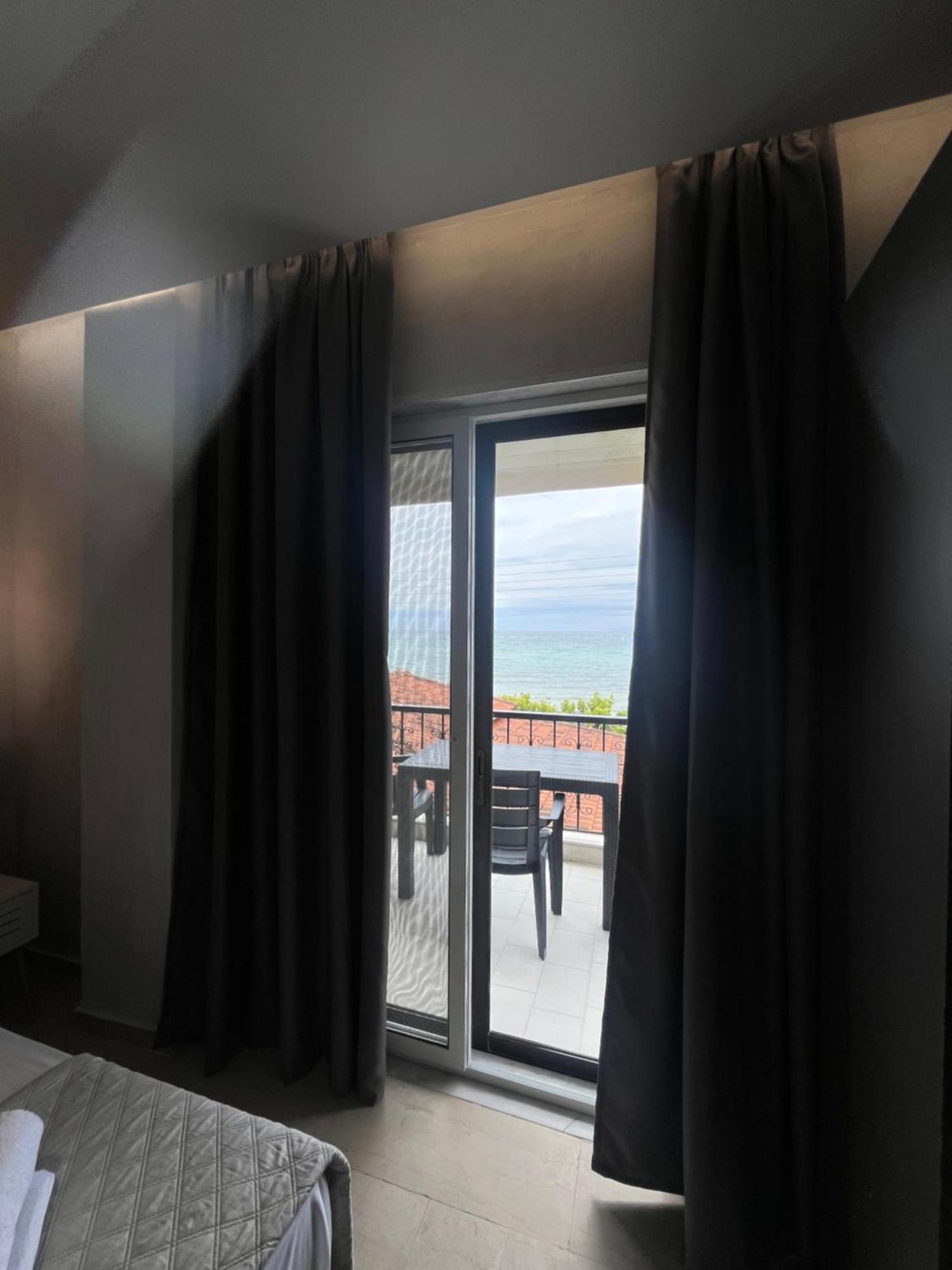 Okkio Sea View Apartment Vergia Exterior photo